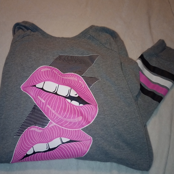 Relaxed Fit Raglan Sweatshirt - Ultra Soft Fleece Pink Lips Heather Grey - Picture 4 of 4